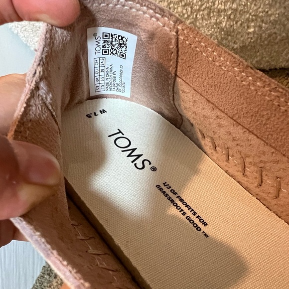 TOMS Sand Pink Suede Leather Wrap Women's Classics Alpargatas Sz W 7.5 New - Picture 7 of 7